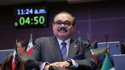 El legislador ha tenido diferencia con la dirigencia del PRI