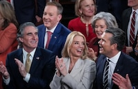 ¿Cómo fue que los archivos de Epstein persiguieron a Pam Bondi como secretaria de Justicia?