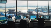 ¿Qué pasará con los aeropuertos de México si los controladores aéreos se van a huelga?
