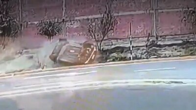 Una mujer volcó el vehículo en el que hacía su prueba de manejo