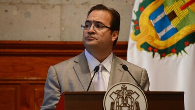 El pleno del Congreso de Veracruz revisó la supuesta petición de Duarte, pero él no se presentó a ratificarla