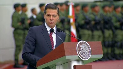 Peña Nieto presidió la ceremonia por el Día del Ejército
