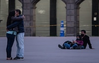 San Valentín: El romance no necesita de regalos caros, afirman expertos