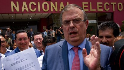 El TEPJF demandó a Morena revisar el recurso de Ebrard