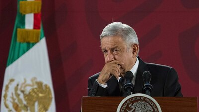 "El Presidente quiere absorber todo, por autoritario, por vanidoso", escribe Riva Palacio