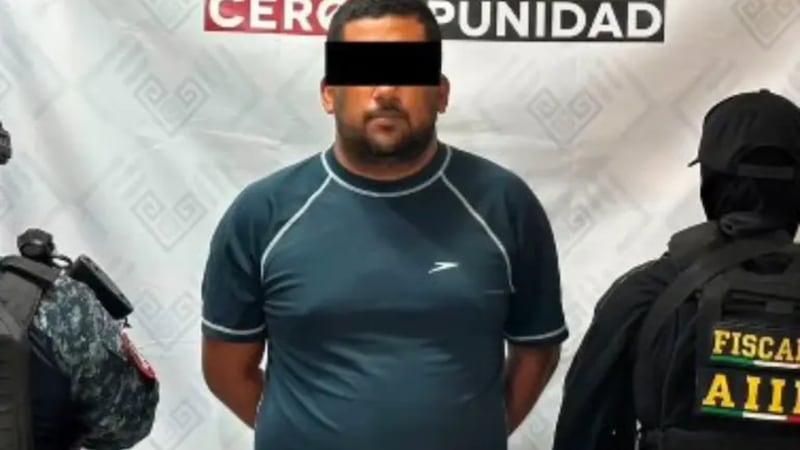 Detienen a maestro tras denuncia pública de alumna por acoso sexual en preparatoria de Chiapas