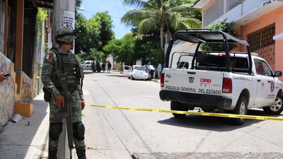 Elementos policiacos revisaron las pertenencias de las víctimas y solo encontraron huevos de tortuga