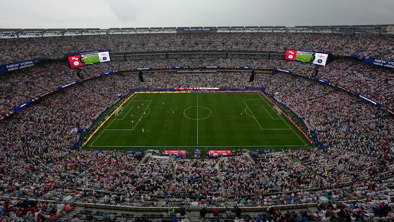 FIFA vende a 450 dólares la pieza de césped que se utilizará para la final del Mundial