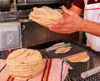 Alza al precio de la tortilla sería “desastroso” para las familias mexicanas, alerta Banamex