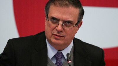 El canciller abrió la posibilidad de que los mexicanos que estén en China puedan regresar al país