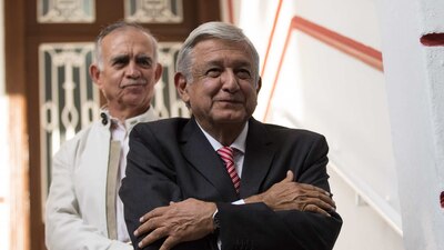 AMLO hará consultas y foros desde el proceso de transición