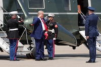 Trump firma decreto para reducir impacto de aranceles al sector automotriz