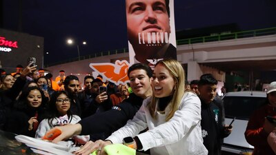 Al ser gobernador, no puede promoverse como precandidato