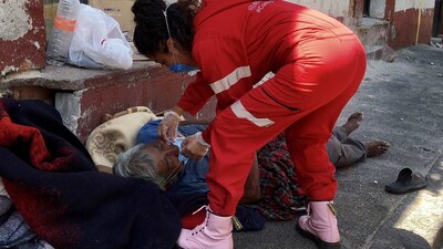 Don Luis Ignacio, de 60 años de edad, está enfermo y no tiene un sitio donde resguardarse