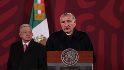 El titular de Segob dijo que uno de los cambios se hizo 'por error'