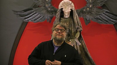 El cineasta se molestó con la compañía por lucrar con su nombre y sus creaciones