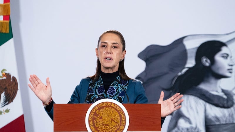 Sheinbaum asegura que reforma que elimina doble nacionalidad no quita derechos