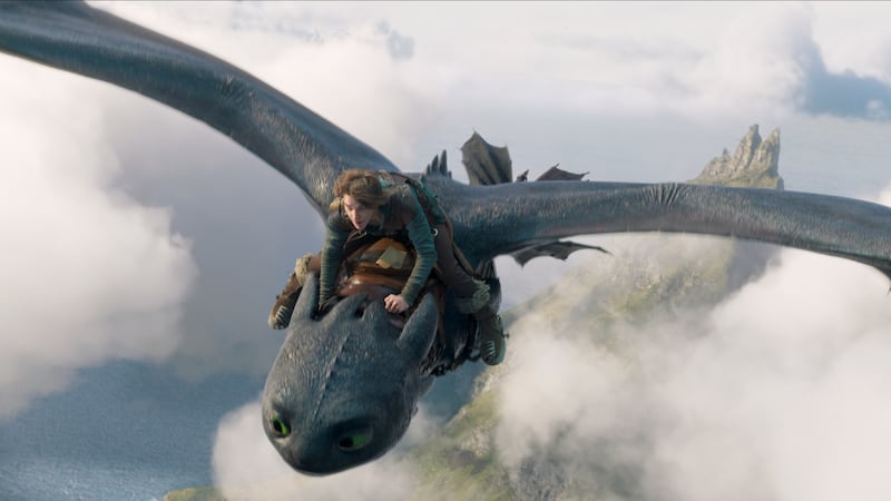 ‘Cómo entrenar a tu dragón’ supera a ‘Lilo y Stitch’ con 83 mdd en fin de semana de estreno