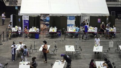 La OMS advirtió que el aumento de casos se traduce en altos números de hospitalizaciones y muertes