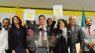 Fernando Mayans (vicecoordinador) y Dolores Padierna (coordinadora)