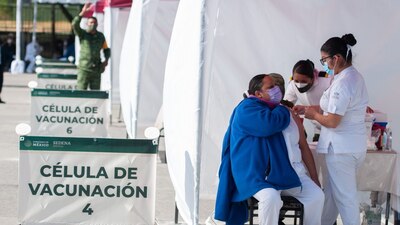 El titular de Hacienda dijo que, en total, los contratos firmados para la adquisición de vacunas ascienden a 32 mil mdp