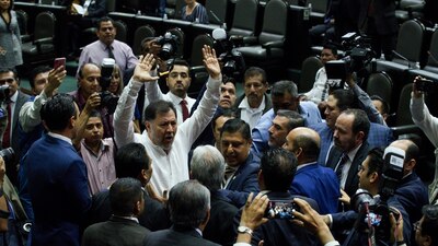 Fernández Noroña, diputado federal del PT, fue también declarado como persona 'no grata' por el Congreso de Nuevo León