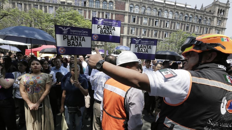 Mexicanos participan en el Segundo Simulacro Nacional este 19 de septiembre
