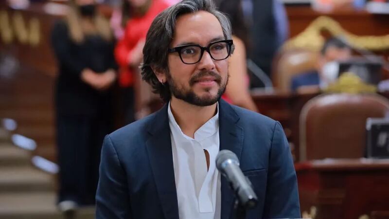 Sheinbaum propone a Genaro Lozano como embajador de México en Italia