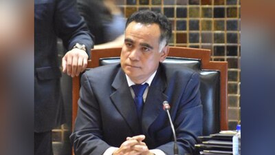 Saúl Galindo solicitó licencia para competir por la presidencia municipal de Tomatlán