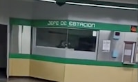 Metro investiga “conductas inapropiadas” al interior de un cubículo en el Metro Iztapalapa