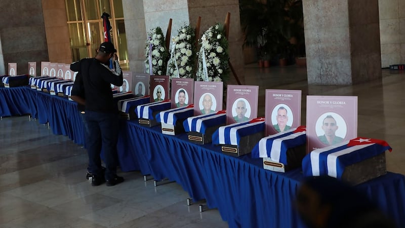 Cuba recibe los restos de los 32 militares fallecidos en los ataques de EU a Venezuela