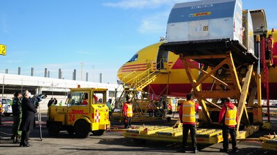 AMLO se comprometió a estar presente cuando se inauguraran los vuelos de carga