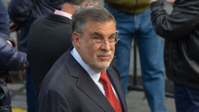 Denuncia presuntas maniobras que tiene el fiscal para obtener beneficios