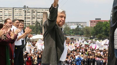 El presidente electo de México estuvo en la capital del país en su gira de agradecimiento