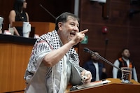 Tribunal Electoral revoca sanción contra Fernández Noroña por violencia política hacia Grecia Quiroz