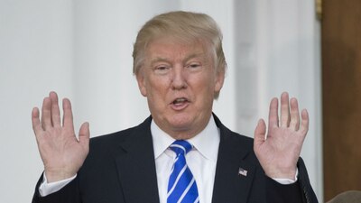 Donald Trump tiene en la mira a los medios de EU, a quienes acusó de ser parciales y mentirosos