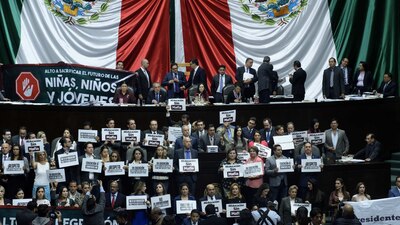Diputados se manifestaron en contra de la aprobación de leyes secundarias de la reforma educativa