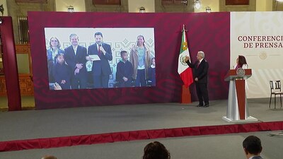 El mandatario saludó a los gobernadores de 7 estados