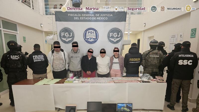 Detienen a 5 integrantes de ‘Los Bonitos’ en Acolman; se les acusa de extorsión y tráfico de drogas