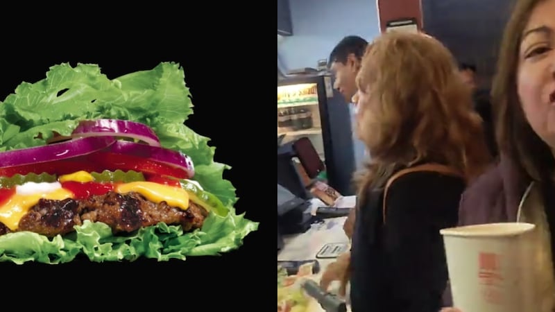 Hamburguesas envueltas en lechuga desatan furia en clientas de Carl’s Jr.