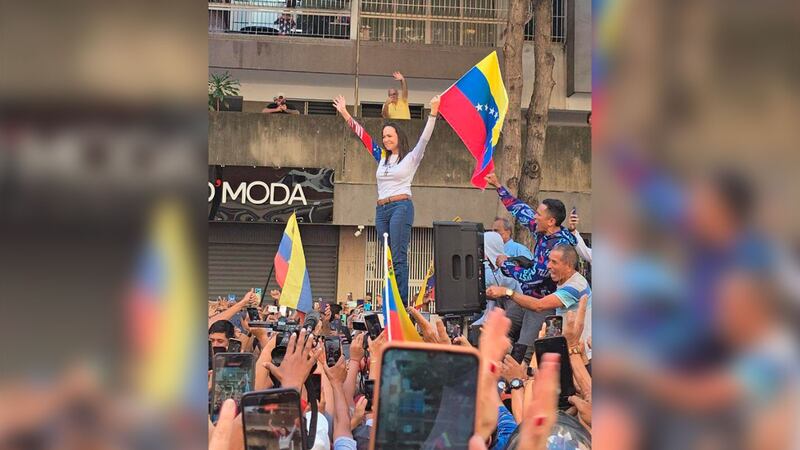 Venezuela: Reaparece la líder opositora María Corina Machado, previo a la toma de protesta de Maduro