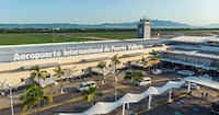 Cierran playas y suspenden vuelos en el Aeropuerto de Puerto Vallarta ante avance del Huracán ‘Simón’