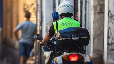 Dejó una mujer herida, quien fue trasladada al hospital por tres impactos de bala