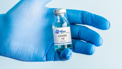 La EMA también recomendó la dosis de refuerzo a personas con problemas inmunológicos