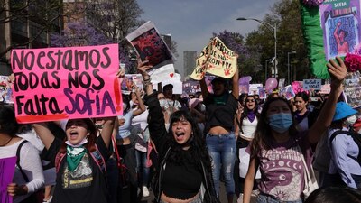 Marchan por muerte de Sofía en CDMX