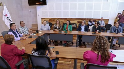 Reconoció que 217 mujeres han renunciado a su candidatura