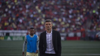 El estratega argentino se va por la puerta de atrás luego de un fracaso con el América