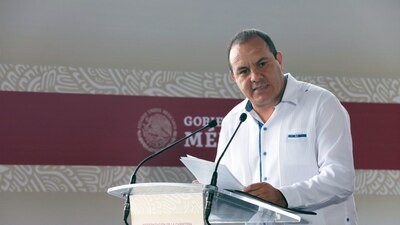 El gobernador Cuauhtémoc Blanco solicitó a los diputados evalúen la salida del fiscal