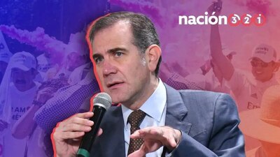 Fue el único orador en la Marcha en Defensa de la Democracia