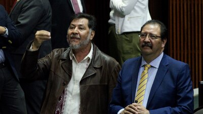 El petista se enfrascó en una discusión respecto al auto que maneja